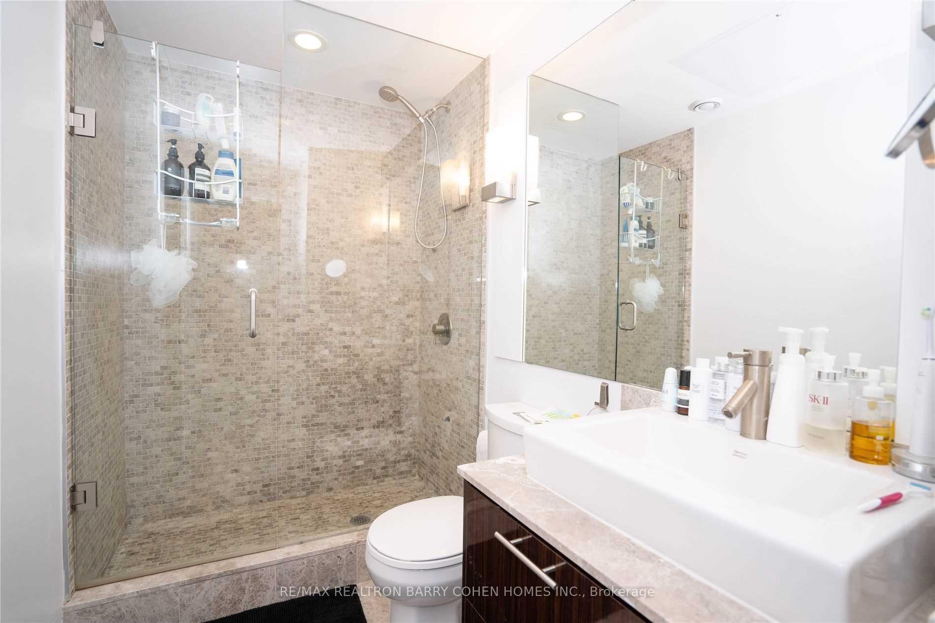Photo 11 of Unit 2208, 8 Mercer Street, Toronto, Waterfront Communities — HOMEH