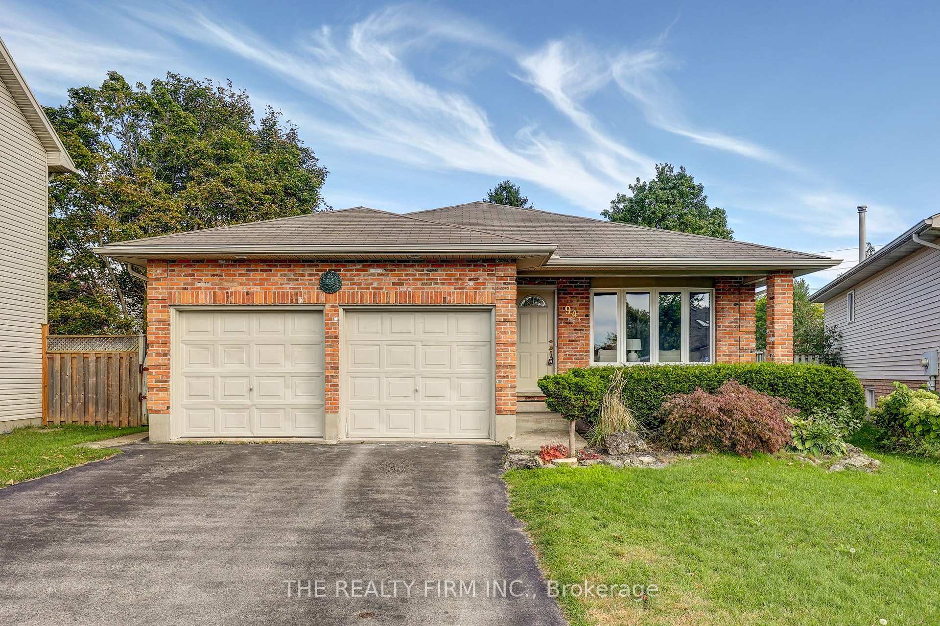 Photo 2 of 94 Christian's Court, London, East D — HOMEH