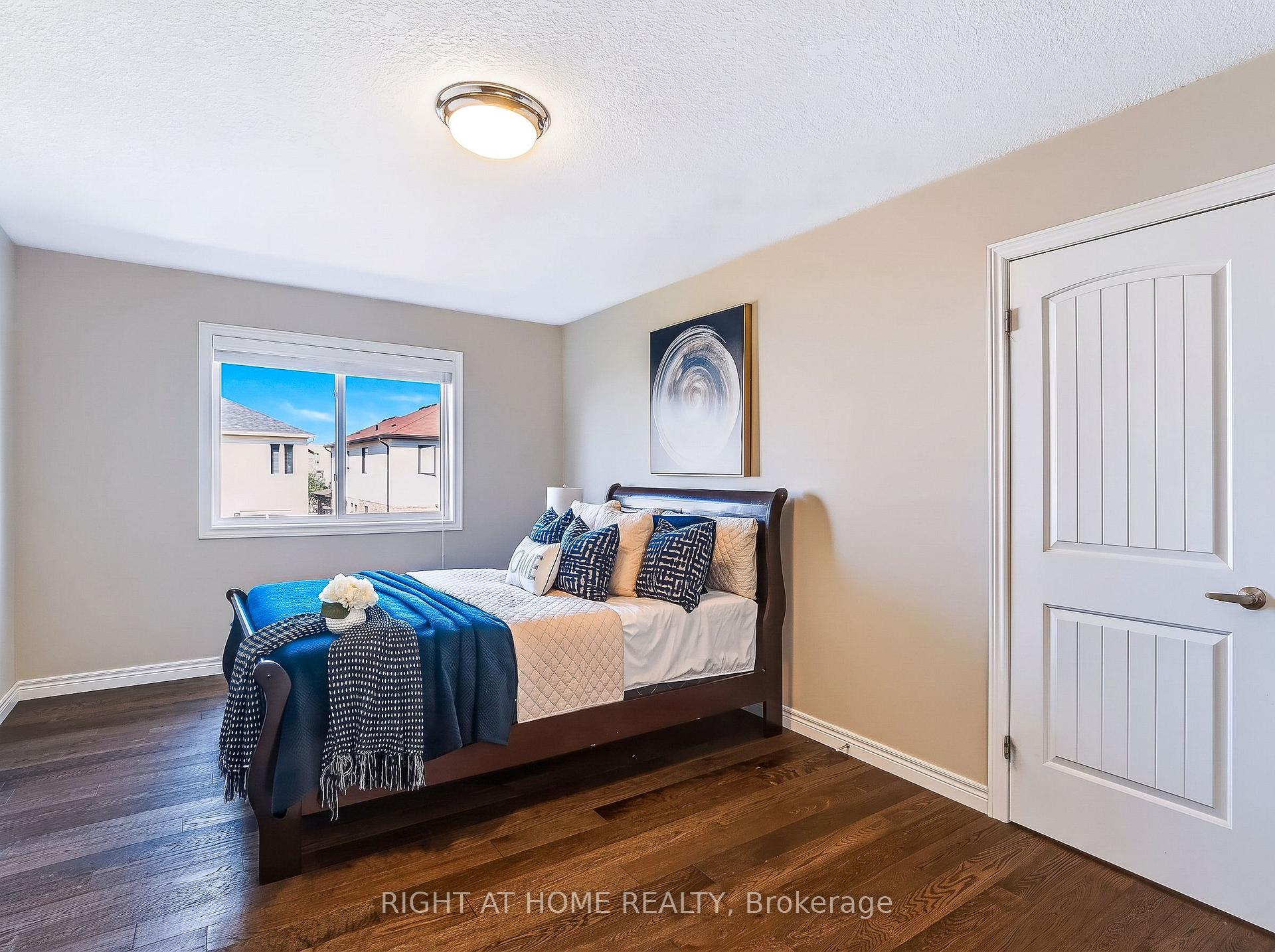 Photo 22 of 402 Tansbury Street, London, North E — HOMEH