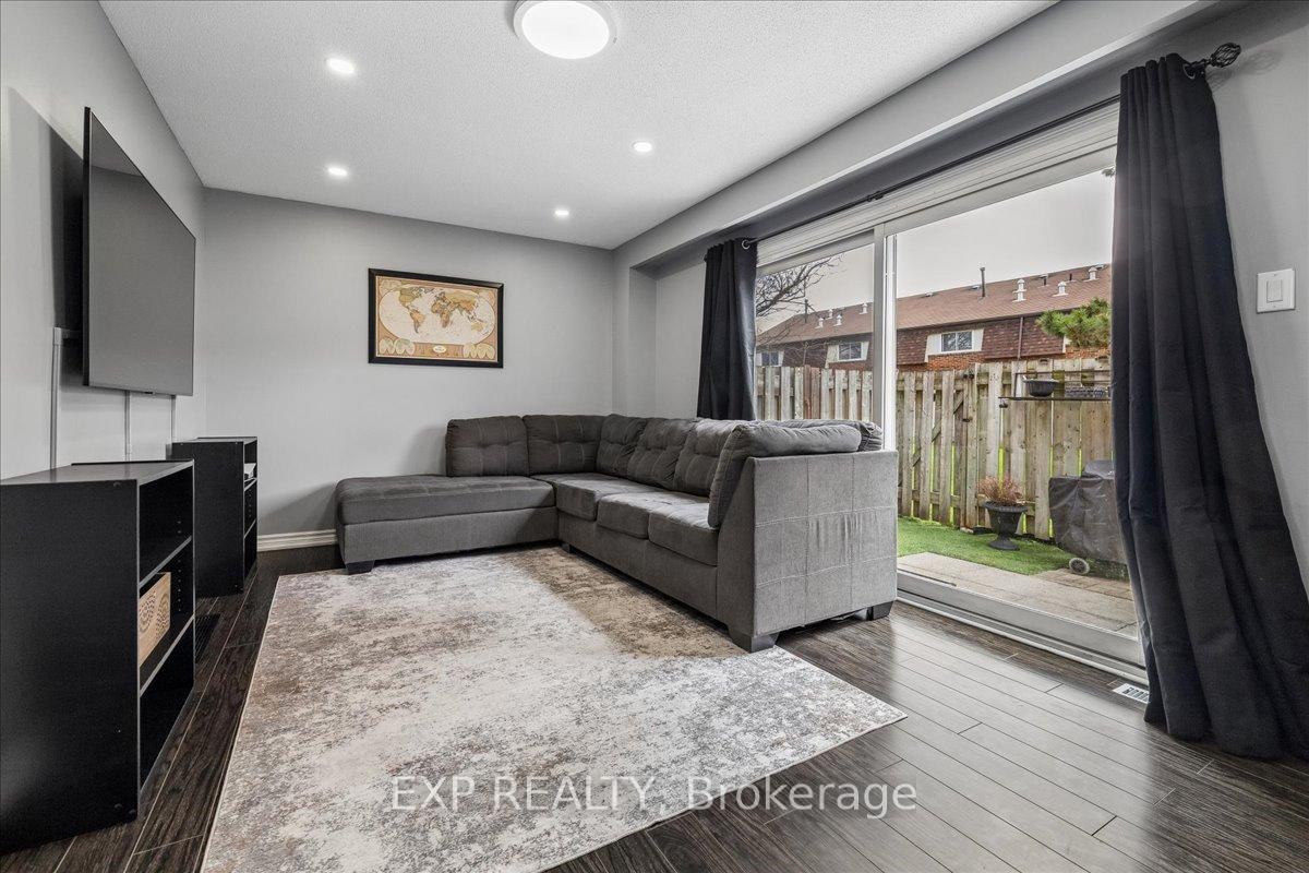 Photo 6 of Unit 52, 371 Bronte Street S, Milton, Old Milton — HOMEH