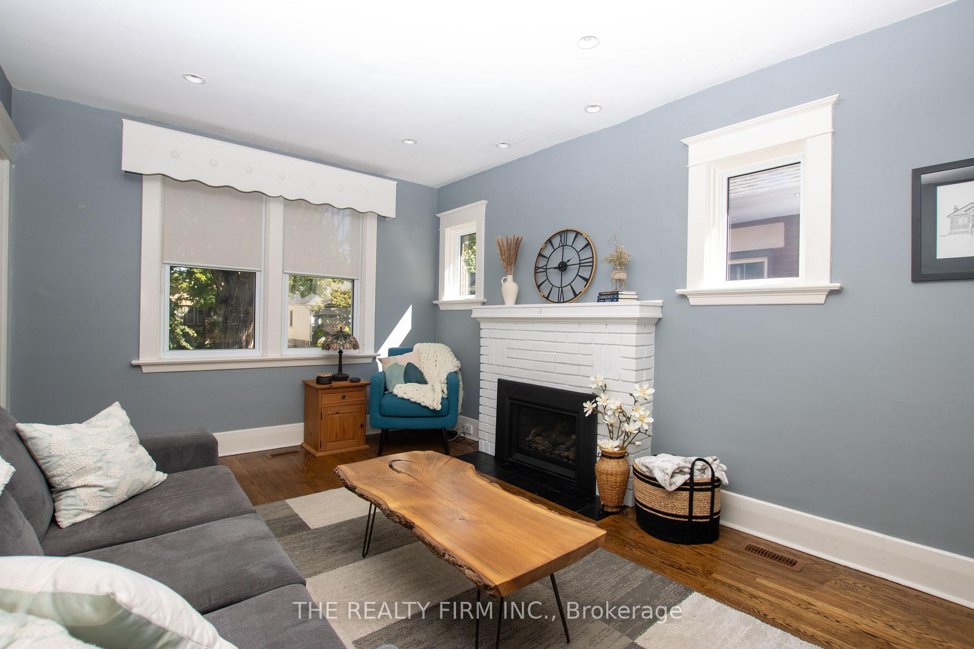 Photo 9 of 117 Thornton Avenue, London, East B — HOMEH