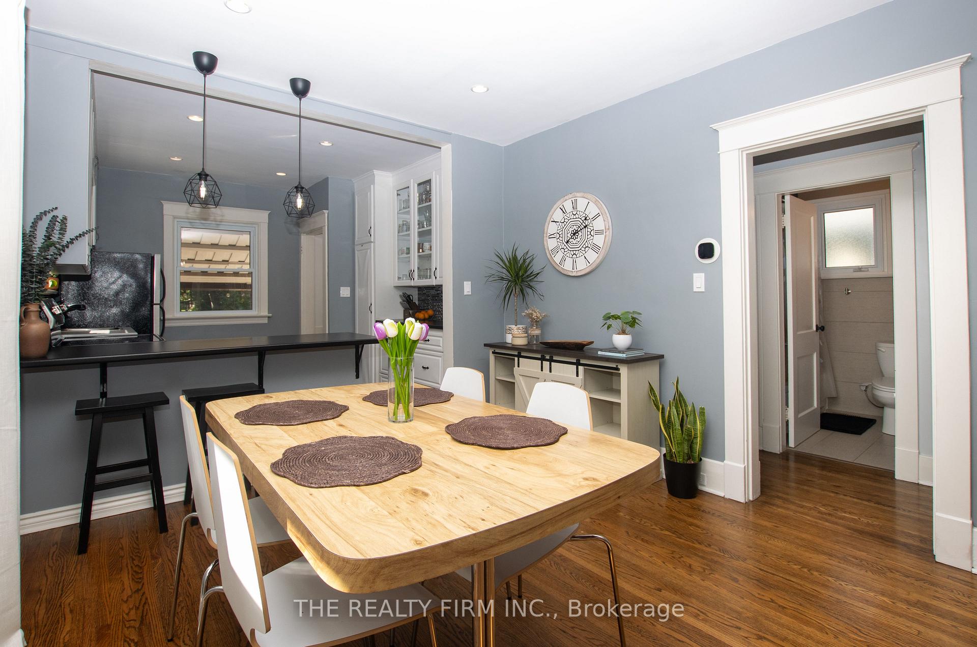 Photo 12 of 117 Thornton Avenue, London, East B — HOMEH