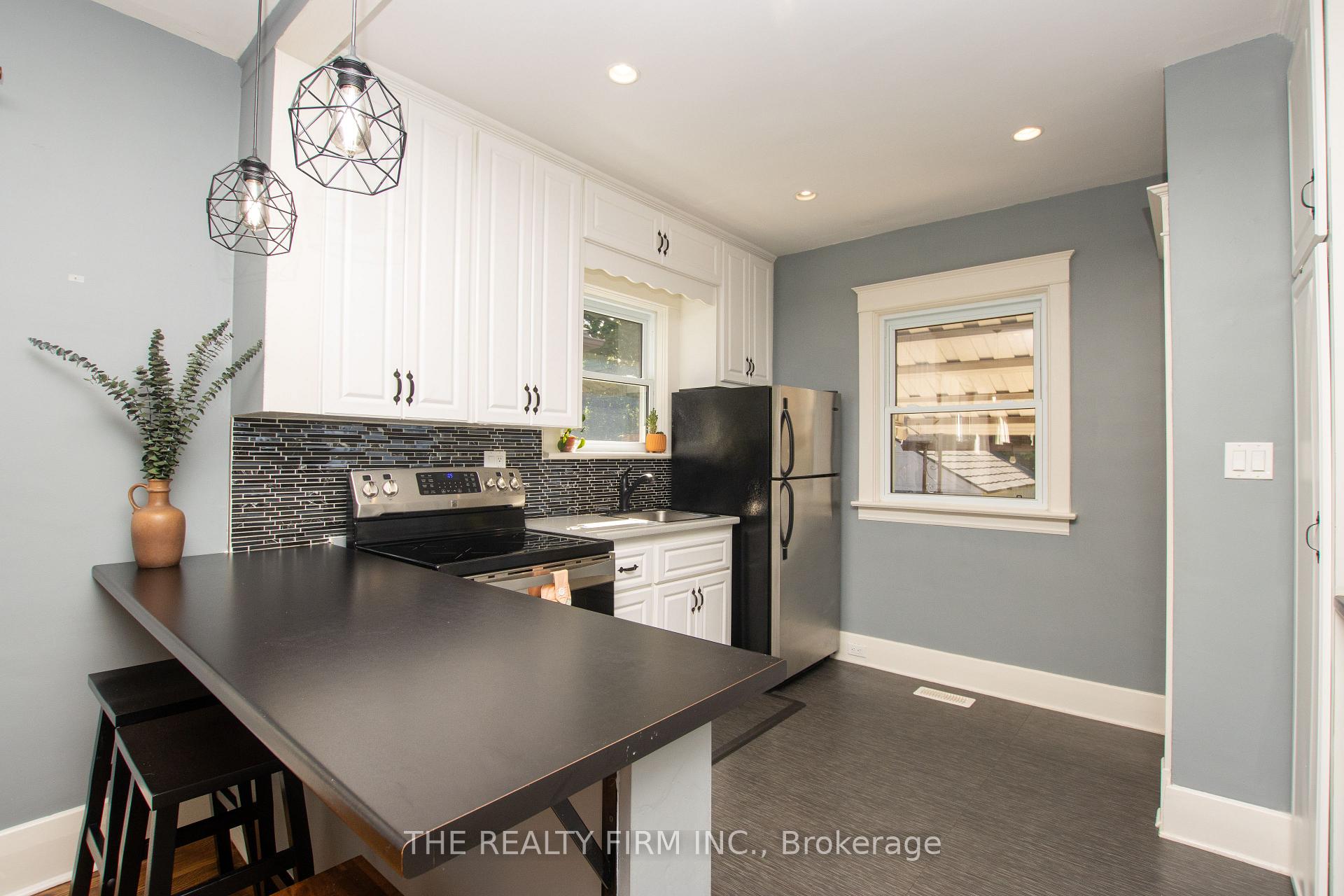 Photo 14 of 117 Thornton Avenue, London, East B — HOMEH