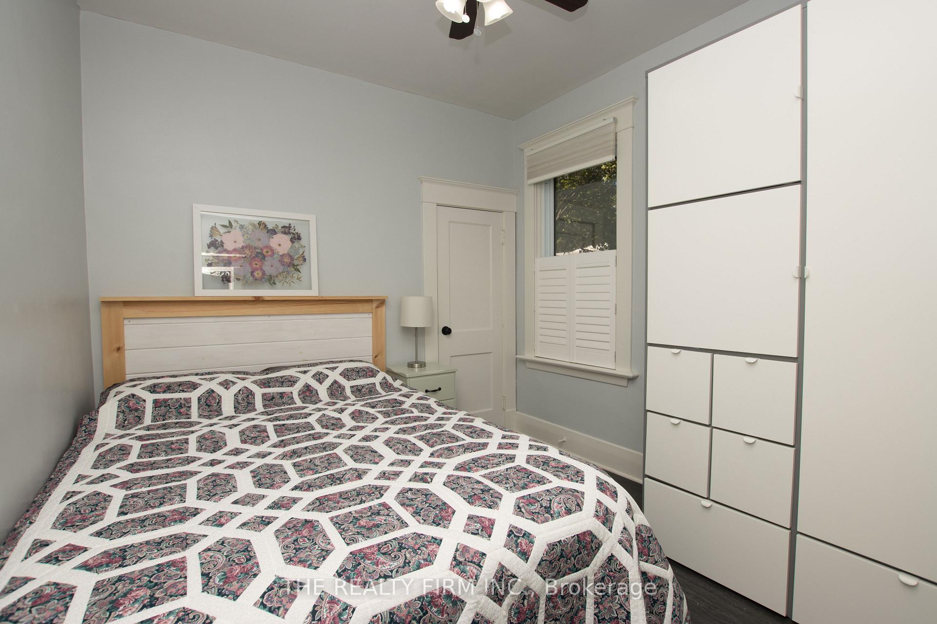 Photo 23 of 117 Thornton Avenue, London, East B — HOMEH
