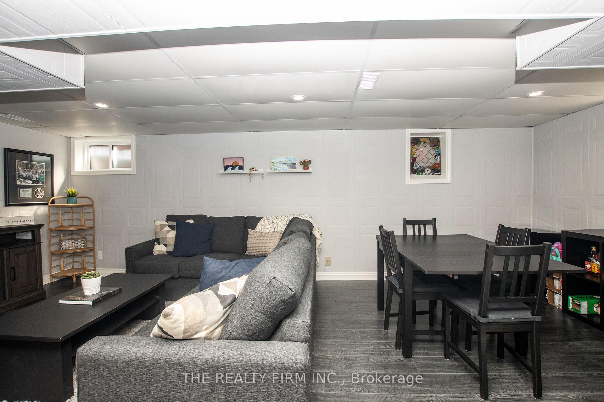 Photo 27 of 117 Thornton Avenue, London, East B — HOMEH