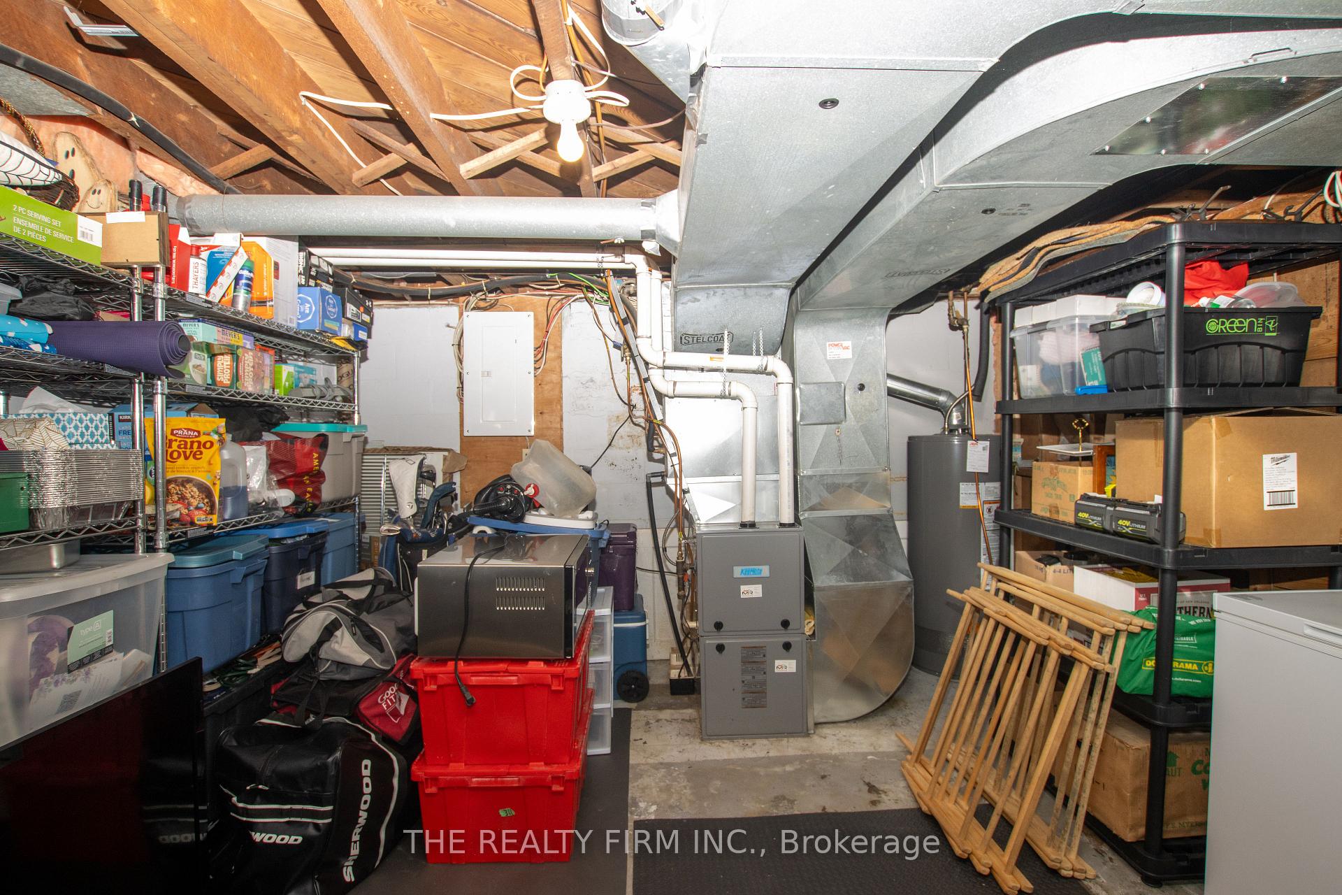 Photo 33 of 117 Thornton Avenue, London, East B — HOMEH