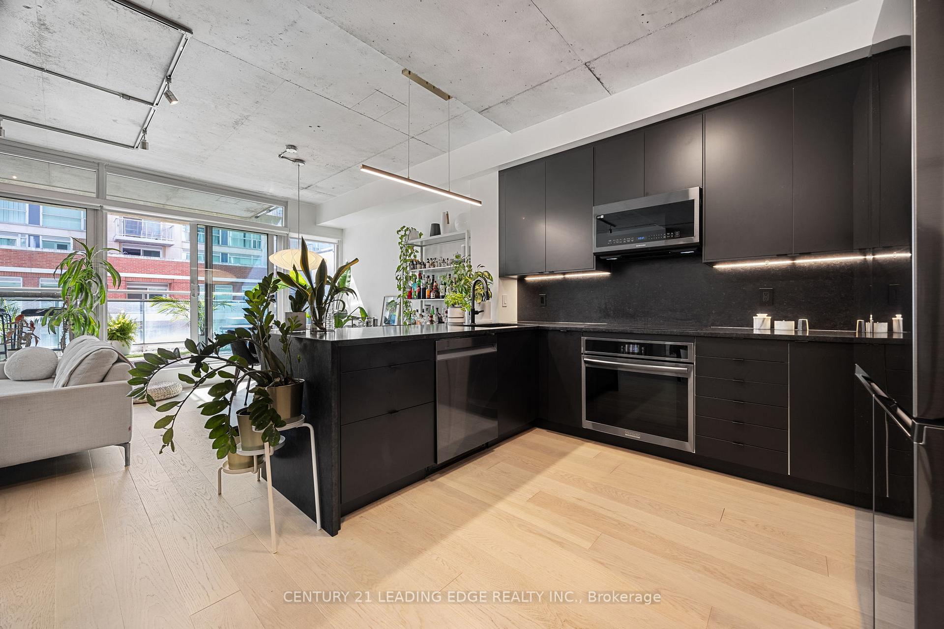 Photo 10 of Unit 903, 333 Adelaide Street E, Toronto, Moss Park — HOMEH