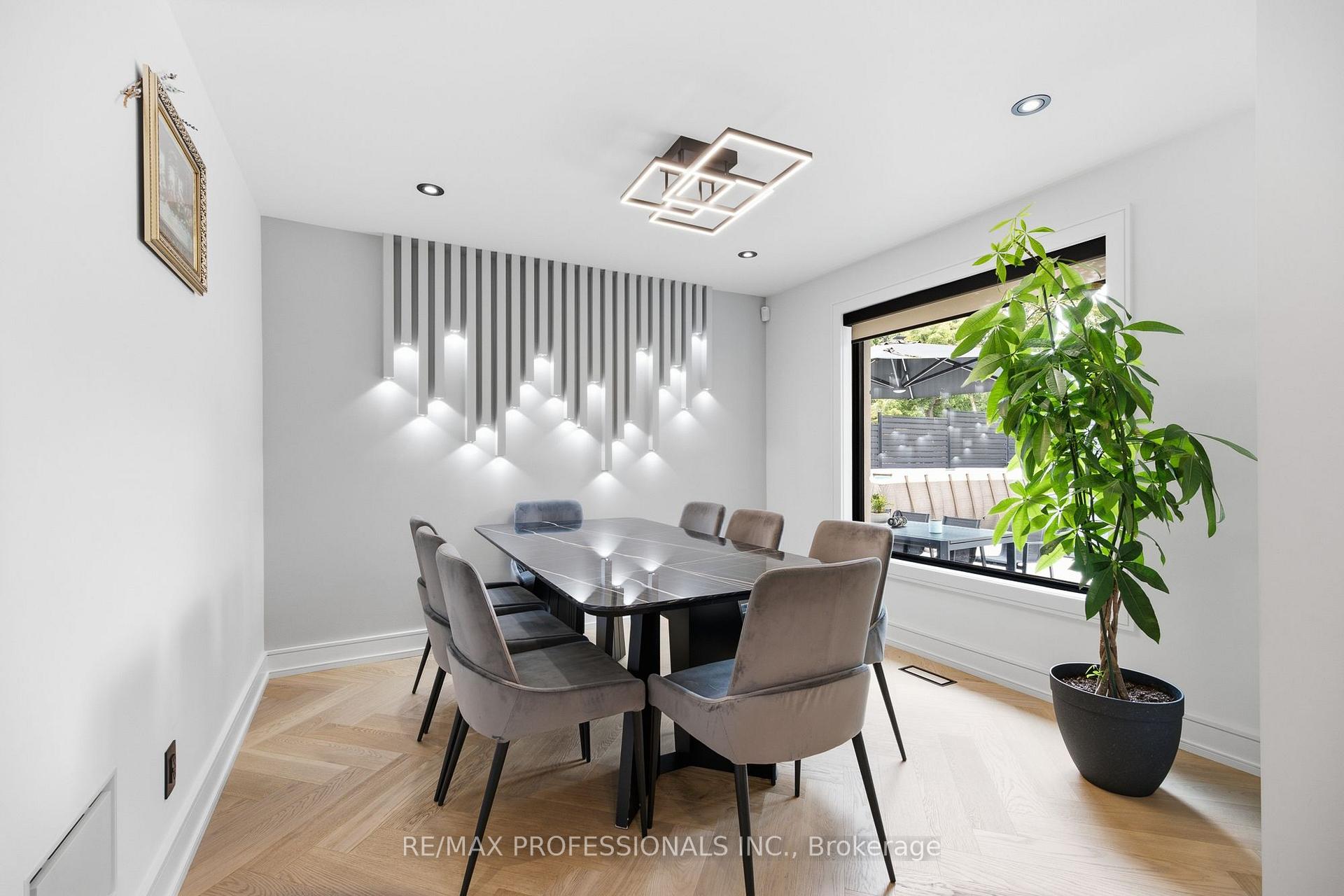 Photo 14 of 3328 Riverspray Crescent, Mississauga, Applewood — HOMEH