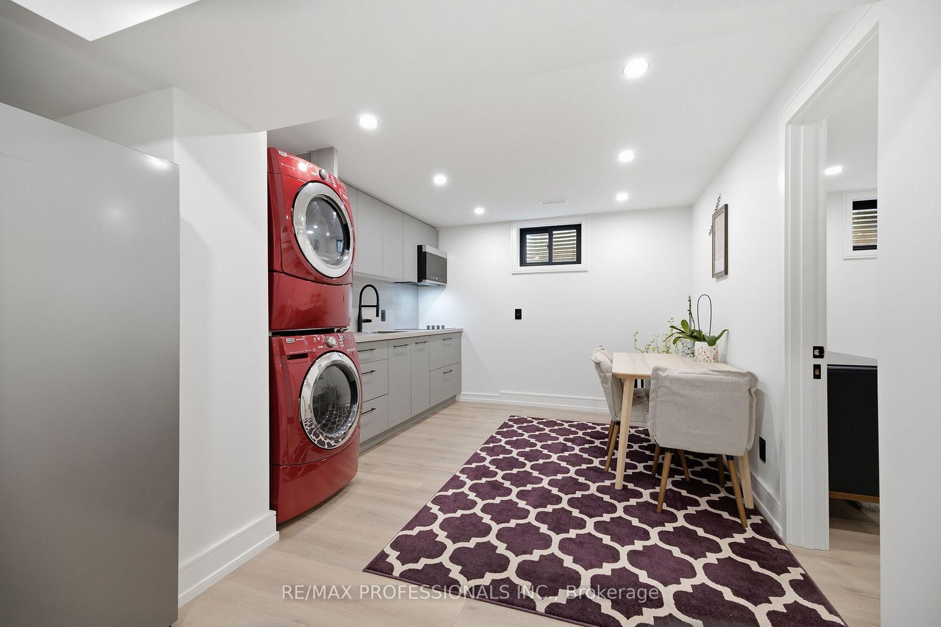 Photo 31 of 3328 Riverspray Crescent, Mississauga, Applewood — HOMEH