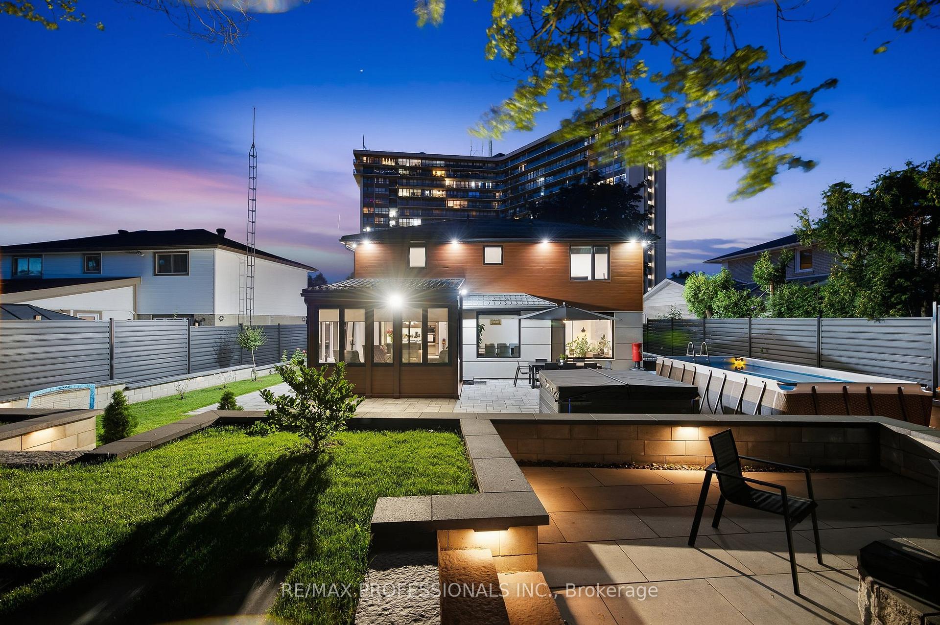 Photo 49 of 3328 Riverspray Crescent, Mississauga, Applewood — HOMEH
