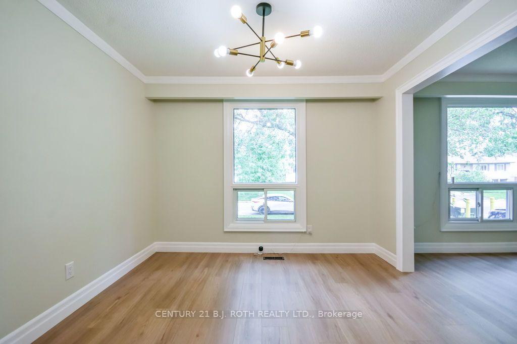 Photo 9 of 118 Marshall Street, Barrie, Allandale Heights — HOMEH
