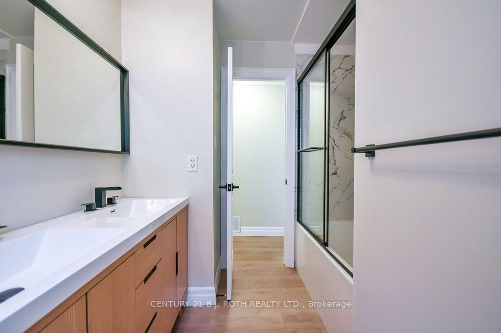 Photo 15 of 118 Marshall Street, Barrie, Allandale Heights — HOMEH