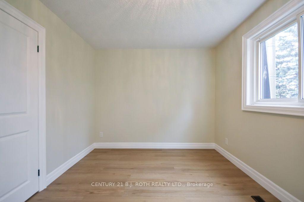 Photo 21 of 118 Marshall Street, Barrie, Allandale Heights — HOMEH