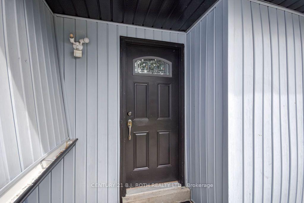 Photo 26 of 118 Marshall Street, Barrie, Allandale Heights — HOMEH