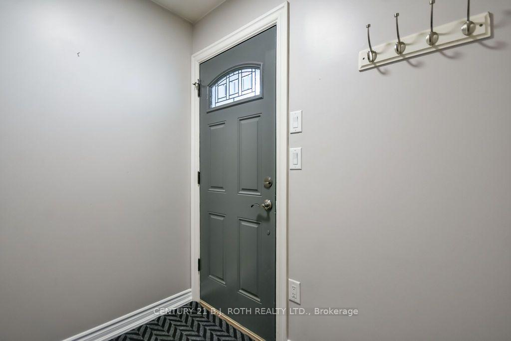 Photo 27 of 118 Marshall Street, Barrie, Allandale Heights — HOMEH