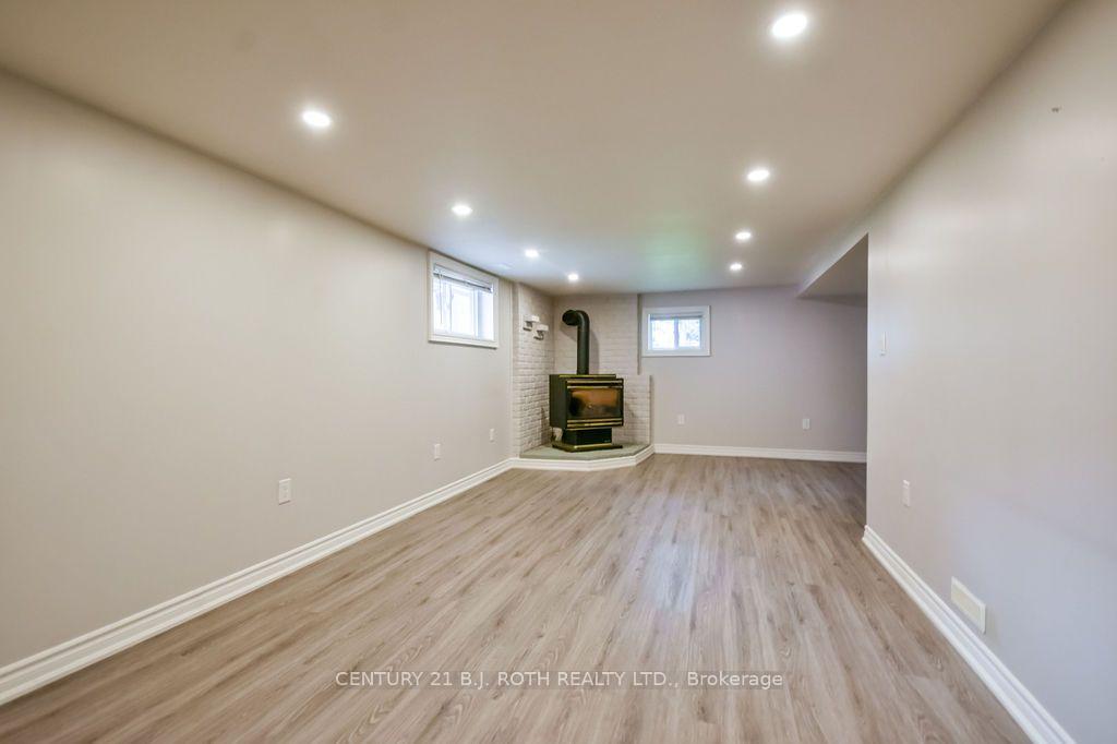 Photo 30 of 118 Marshall Street, Barrie, Allandale Heights — HOMEH