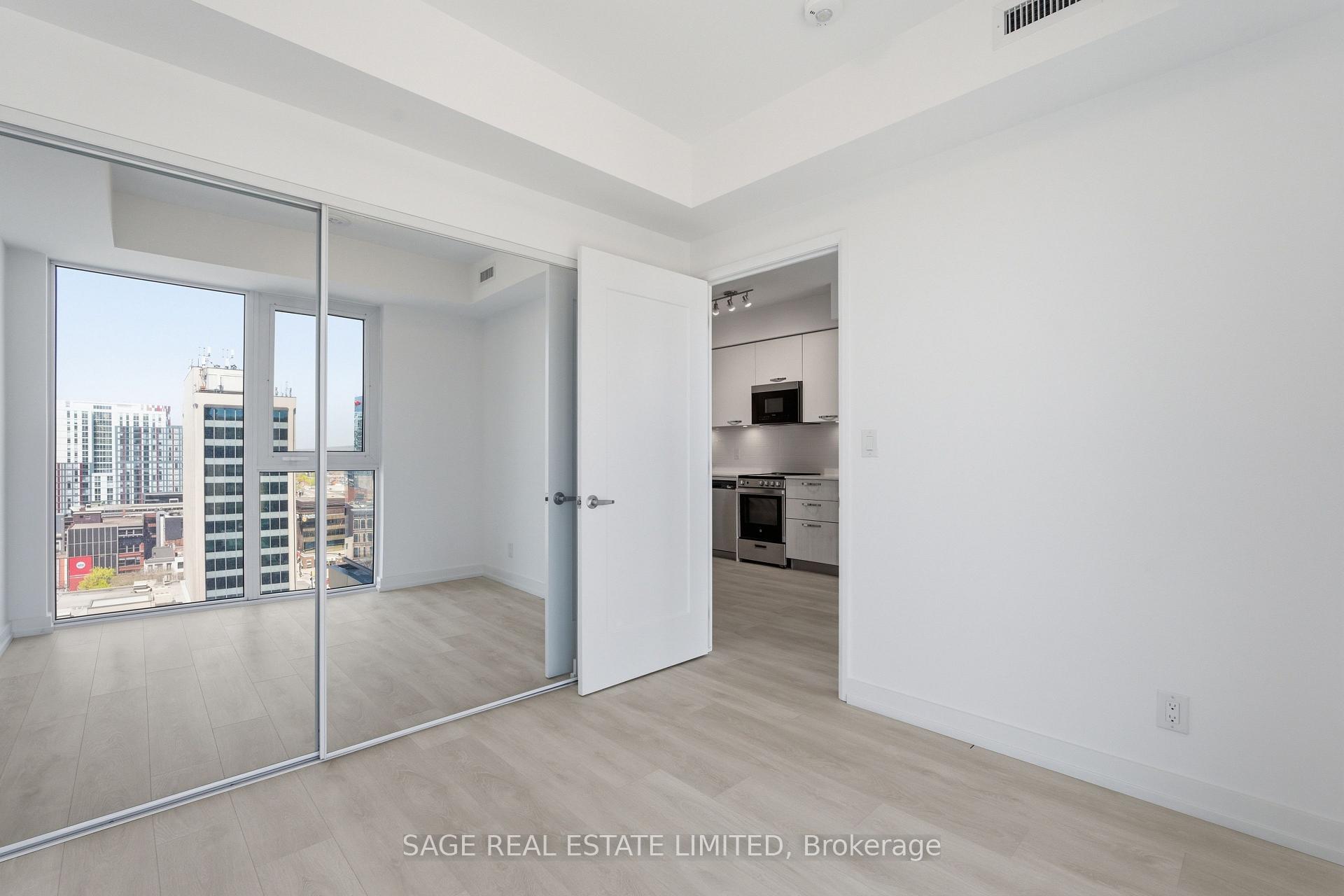 Photo 5 of Unit 1404, 75 James Street S, Hamilton, Corktown — HOMEH