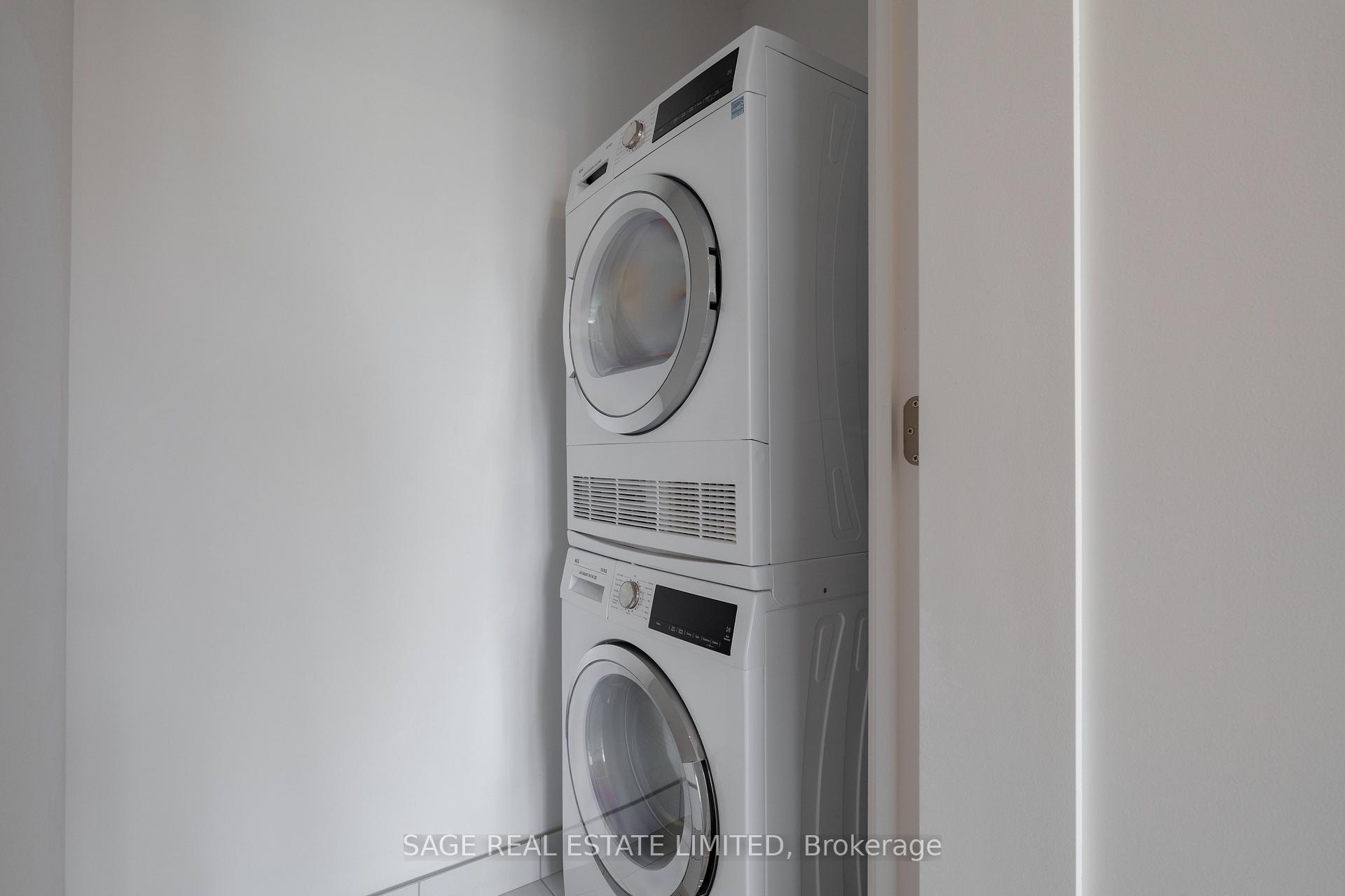 Photo 10 of Unit 1404, 75 James Street S, Hamilton, Corktown — HOMEH