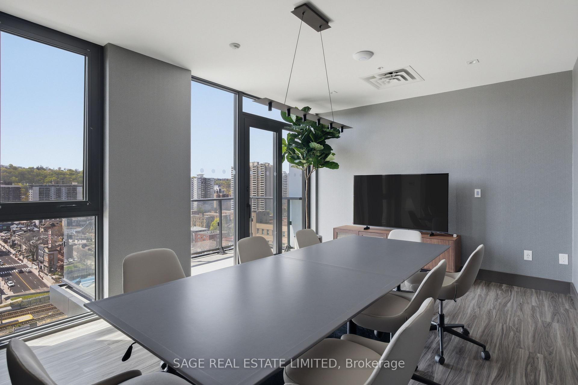 Photo 36 of Unit 1404, 75 James Street S, Hamilton, Corktown — HOMEH