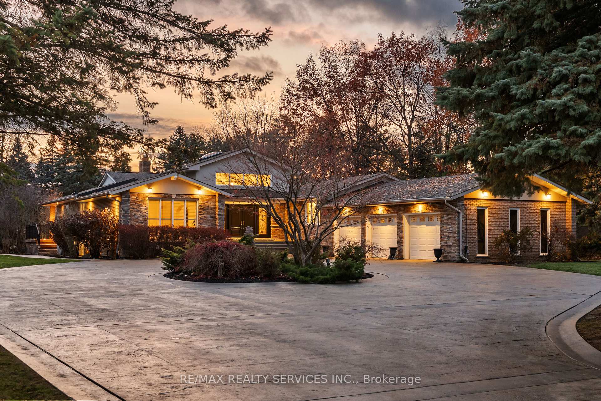 Photo of 546 Conservation Drive
