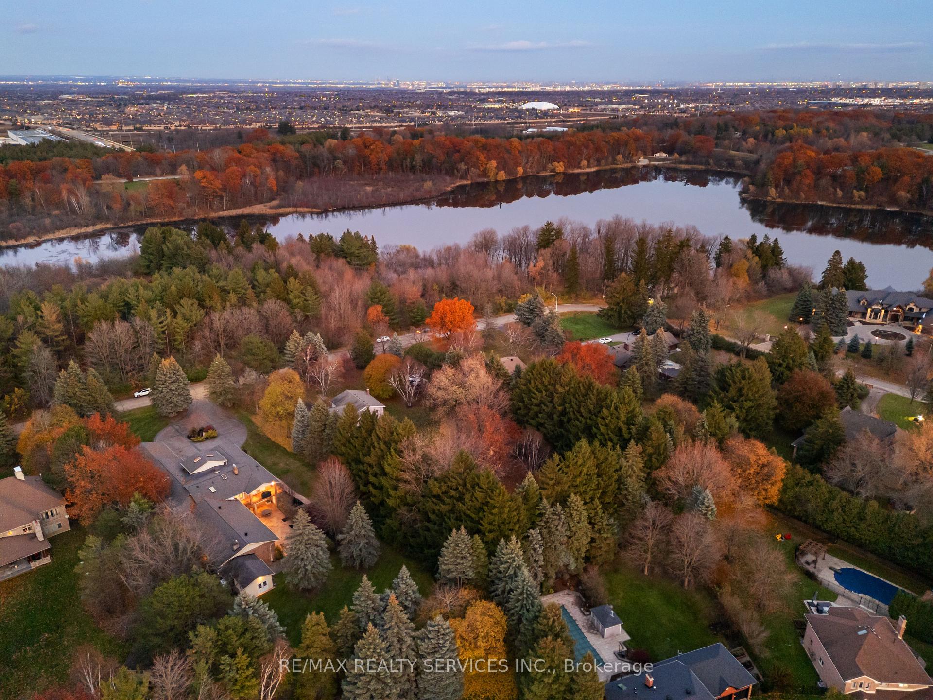 Photo 2 of 546 Conservation Drive, Brampton, Snelgrove — HOMEH