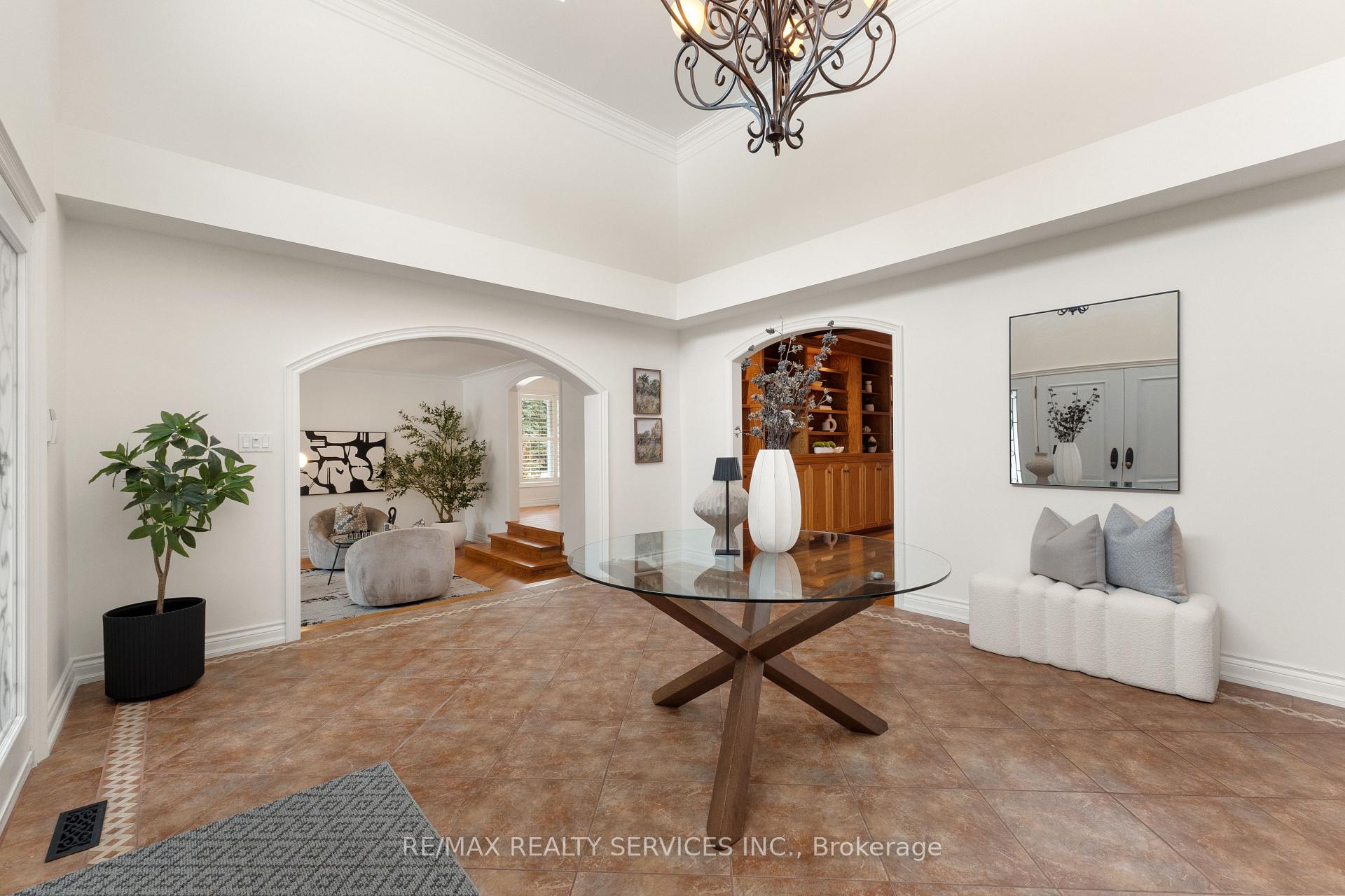 Photo 8 of 546 Conservation Drive, Brampton, Snelgrove — HOMEH