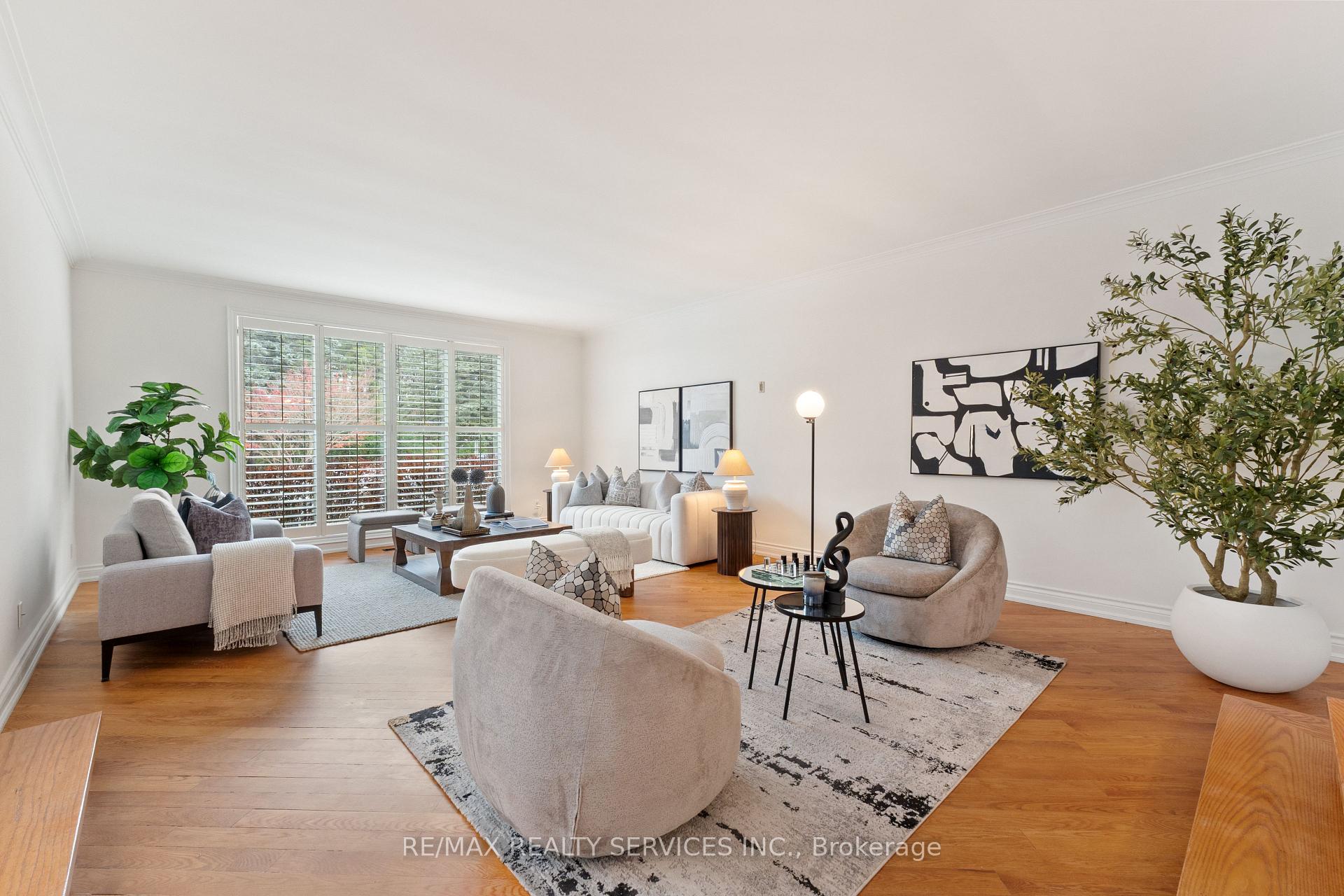 Photo 9 of 546 Conservation Drive, Brampton, Snelgrove — HOMEH