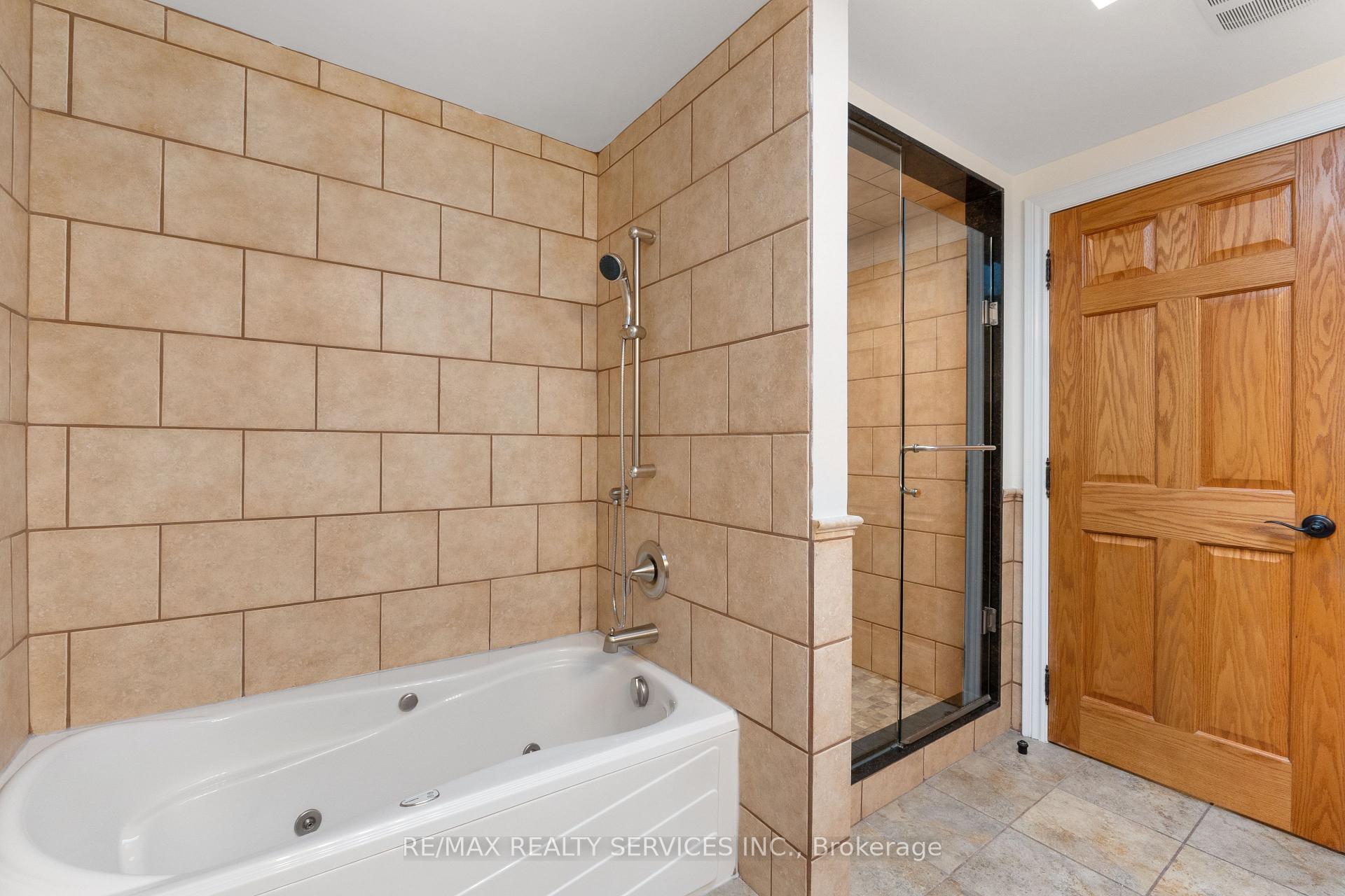 Photo 25 of 546 Conservation Drive, Brampton, Snelgrove — HOMEH
