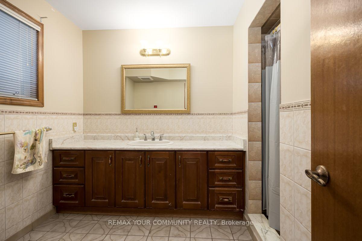 Photo 15 of 55 Thistle Ridge Drive, Vaughan, East Woodbridge — HOMEH