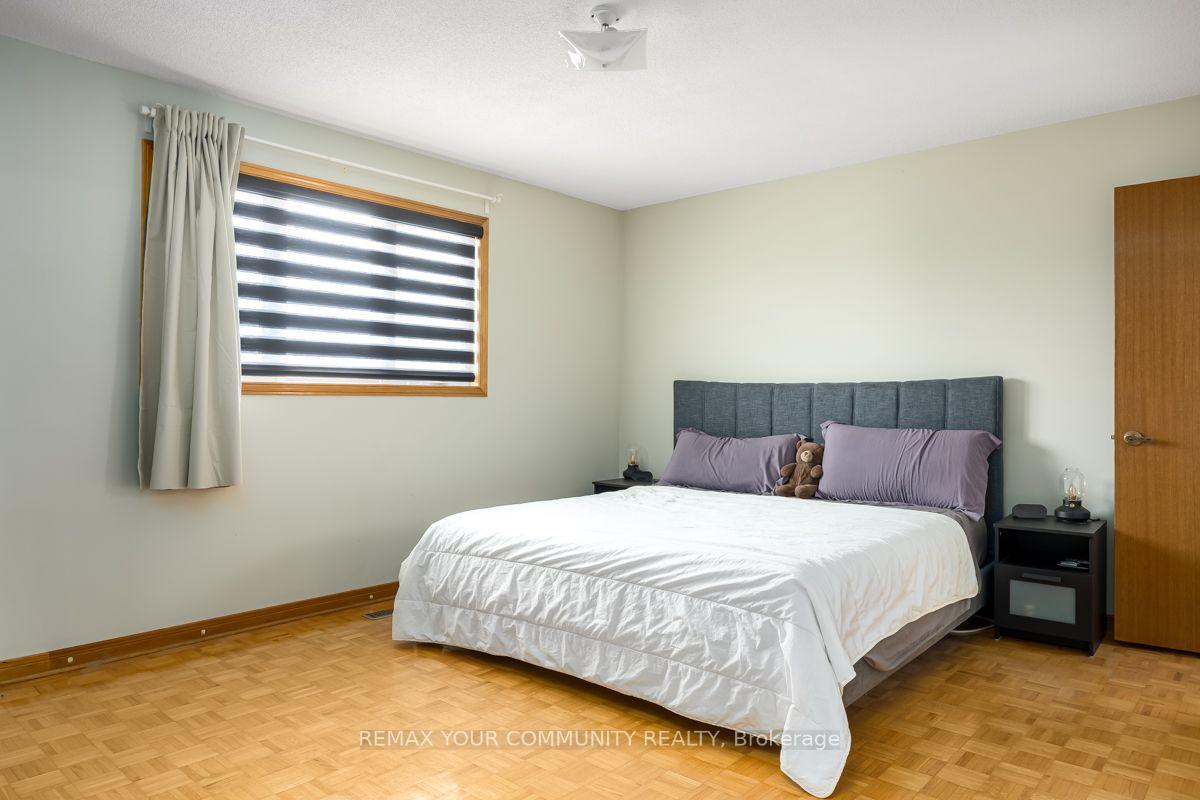 Photo 16 of 55 Thistle Ridge Drive, Vaughan, East Woodbridge — HOMEH