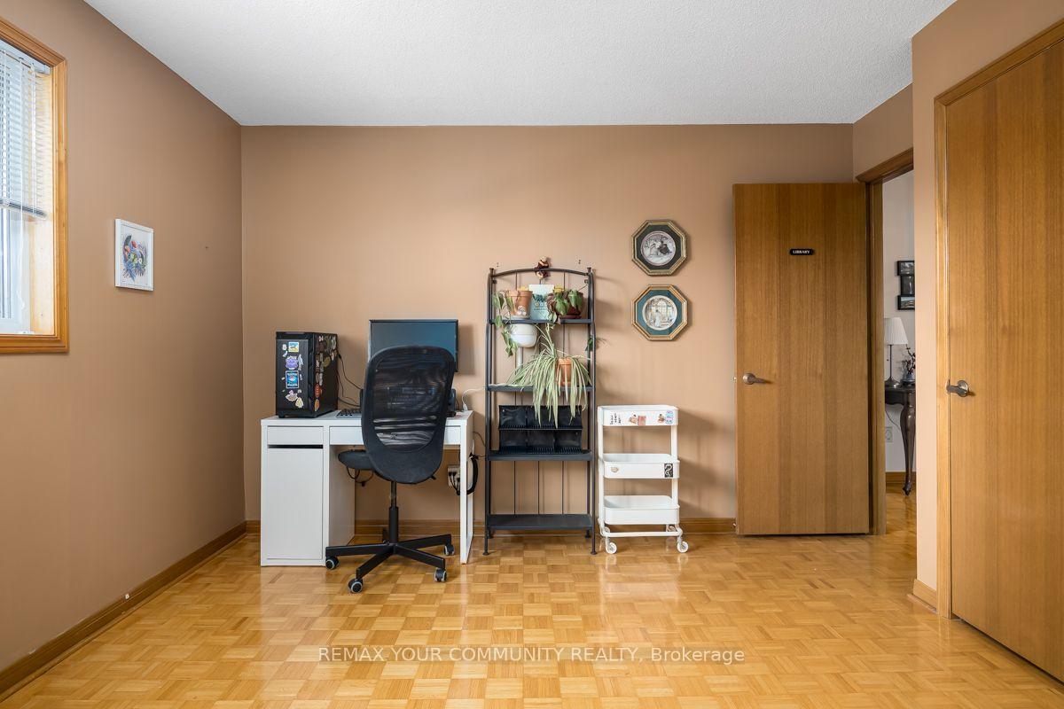 Photo 20 of 55 Thistle Ridge Drive, Vaughan, East Woodbridge — HOMEH