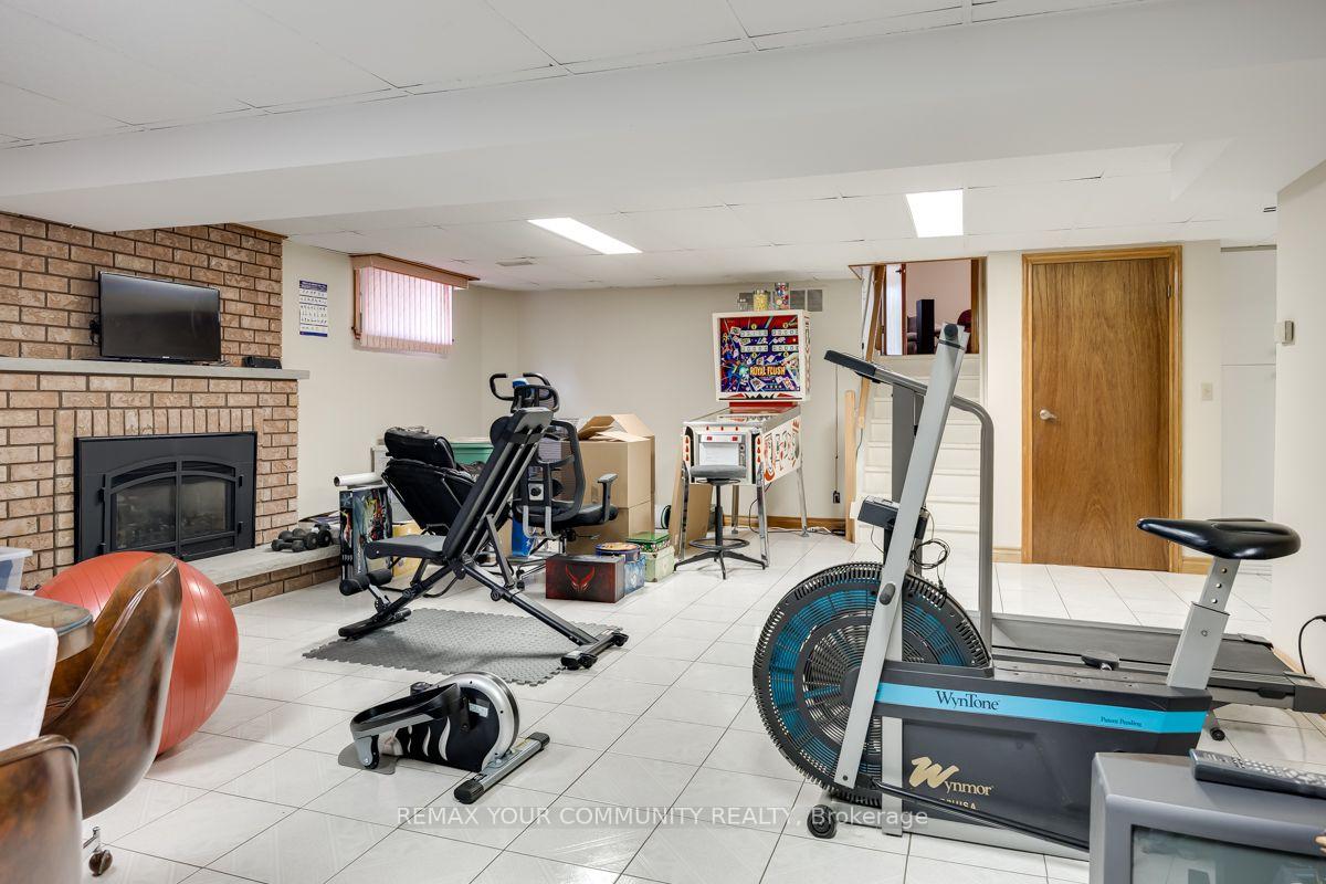 Photo 23 of 55 Thistle Ridge Drive, Vaughan, East Woodbridge — HOMEH