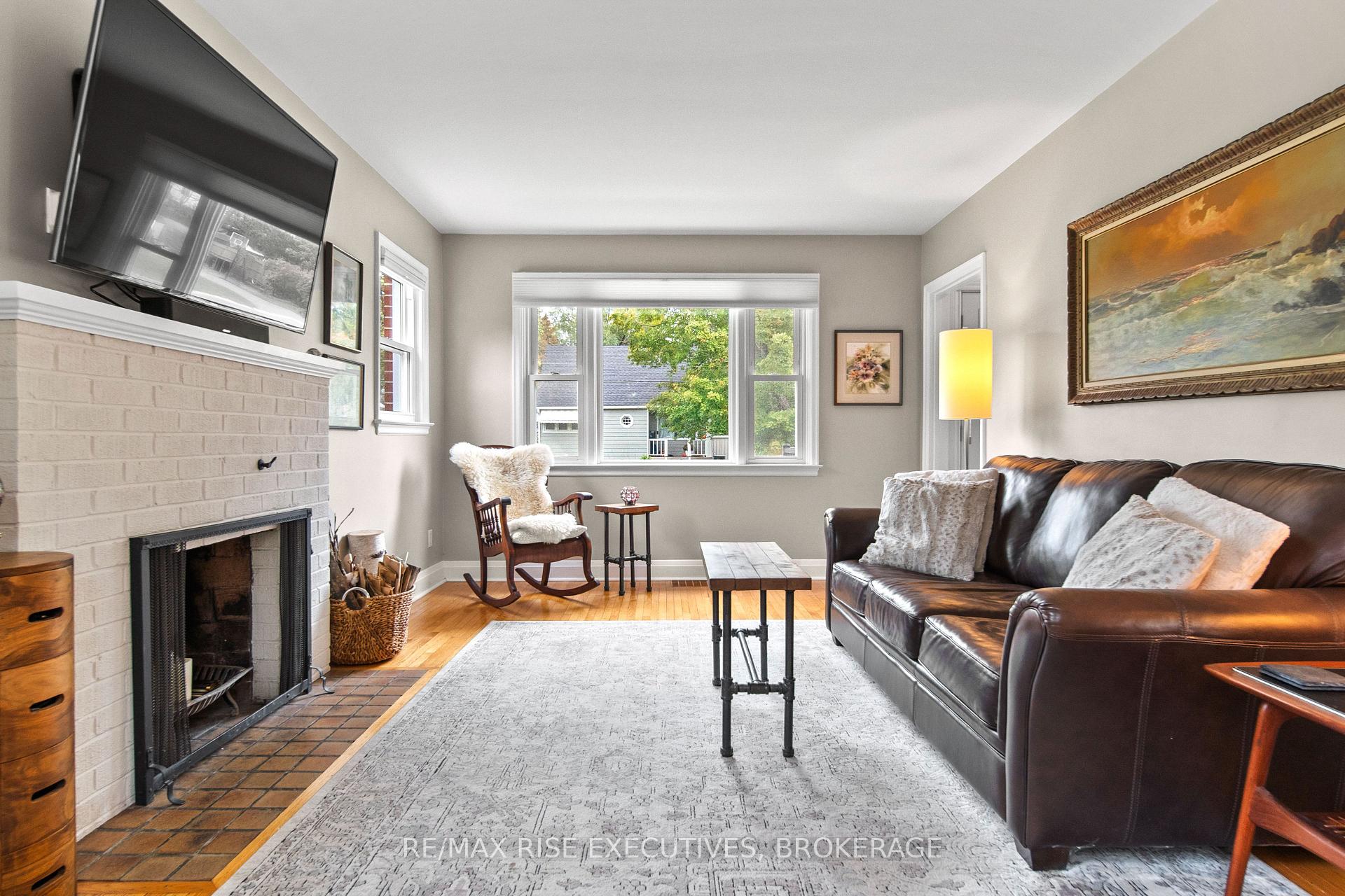 Photo 9 of 130 Florence Street, Kingston, West of Sir John A. Blvd — HOMEH