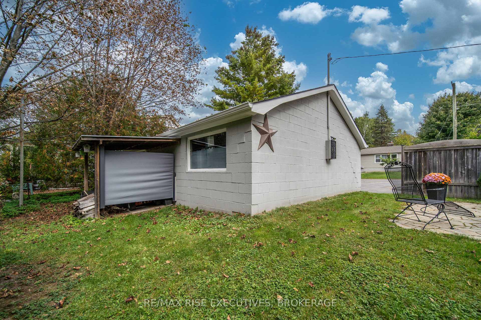 Photo 30 of 130 Florence Street, Kingston, West of Sir John A. Blvd — HOMEH