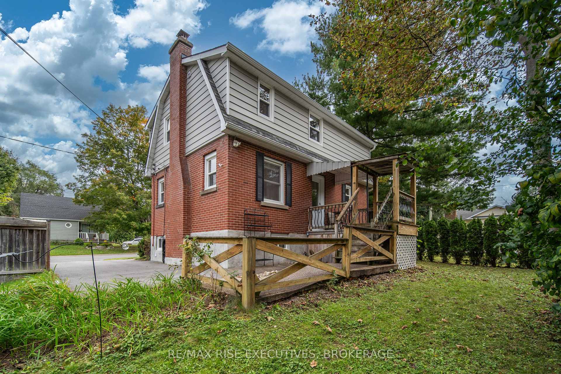 Photo 32 of 130 Florence Street, Kingston, West of Sir John A. Blvd — HOMEH