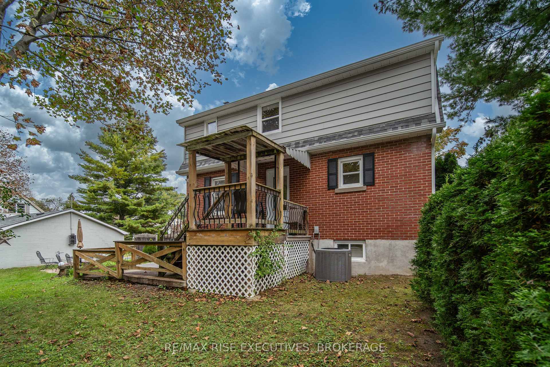 Photo 33 of 130 Florence Street, Kingston, West of Sir John A. Blvd — HOMEH