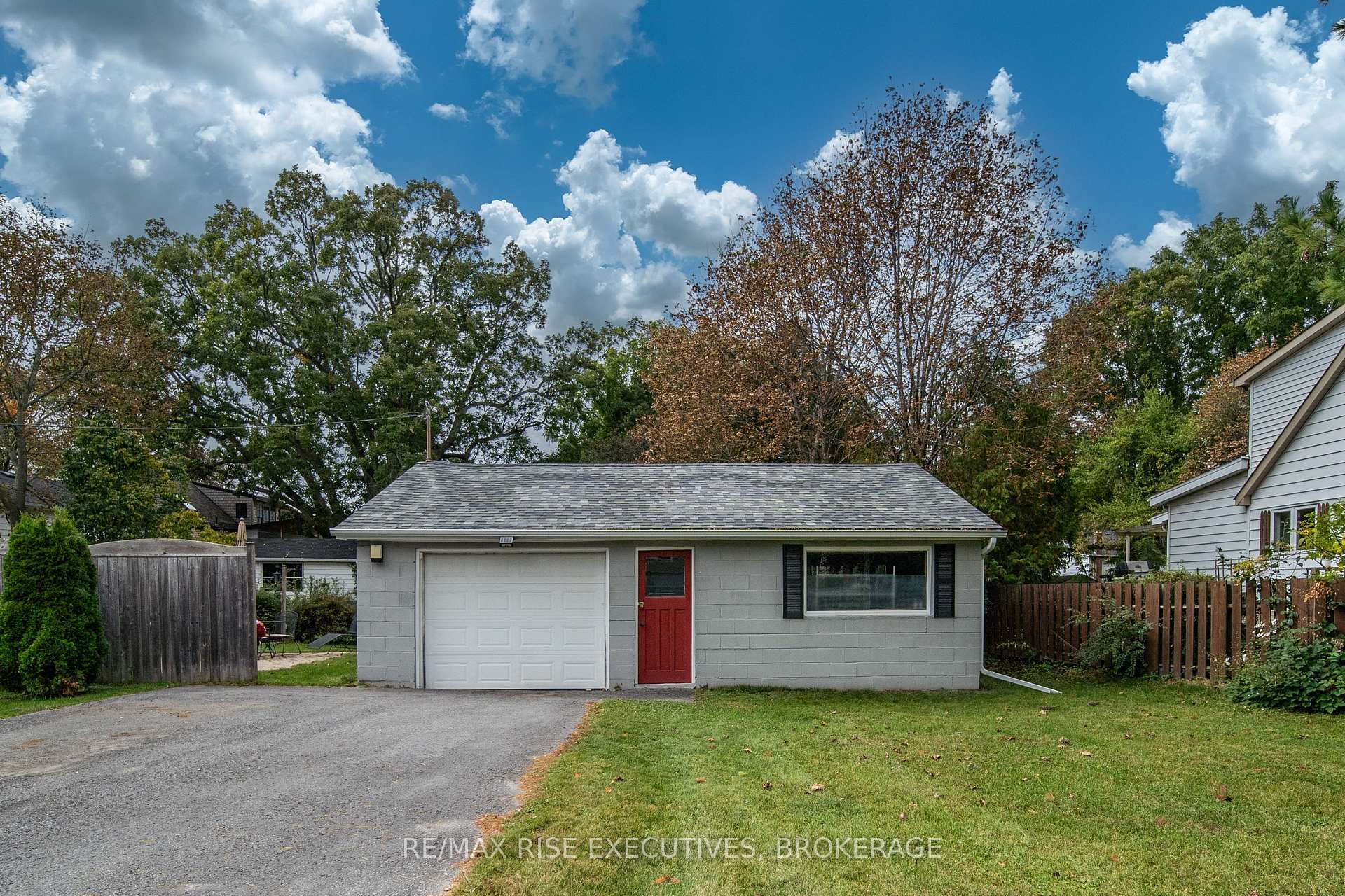 Photo 37 of 130 Florence Street, Kingston, West of Sir John A. Blvd — HOMEH
