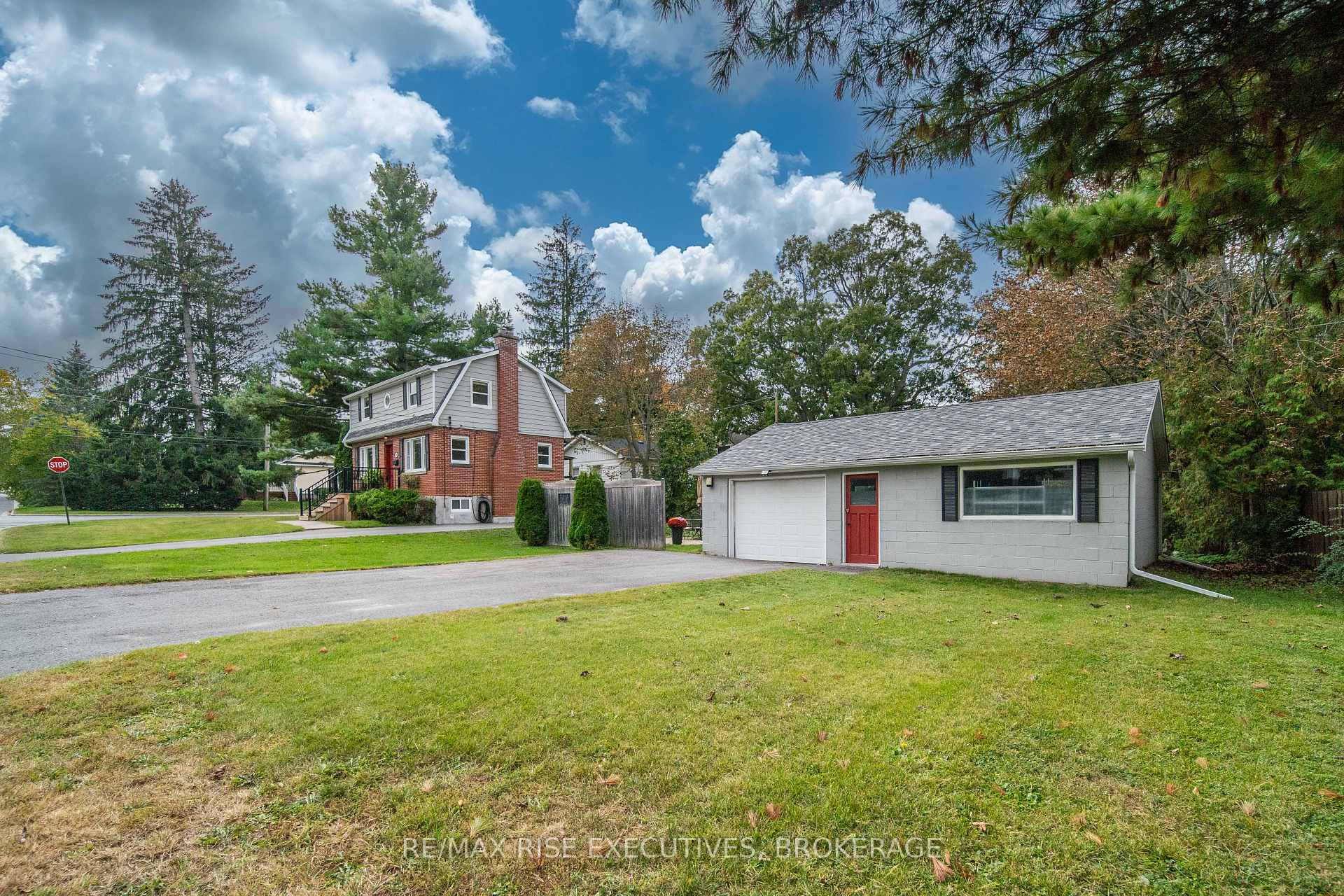 Photo 38 of 130 Florence Street, Kingston, West of Sir John A. Blvd — HOMEH