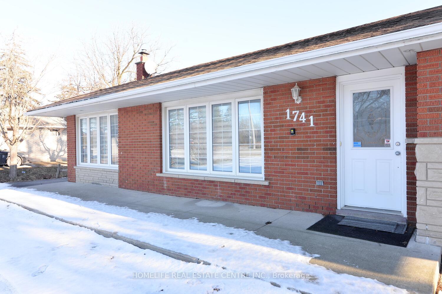 Photo 3 of 1741 Countryside Drive, Brampton, Sandringham-Wellington — HOMEH