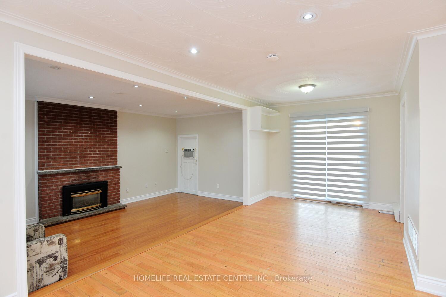 Photo 10 of 1741 Countryside Drive, Brampton, Sandringham-Wellington — HOMEH