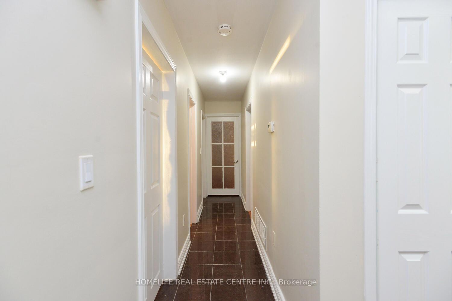 Photo 18 of 1741 Countryside Drive, Brampton, Sandringham-Wellington — HOMEH