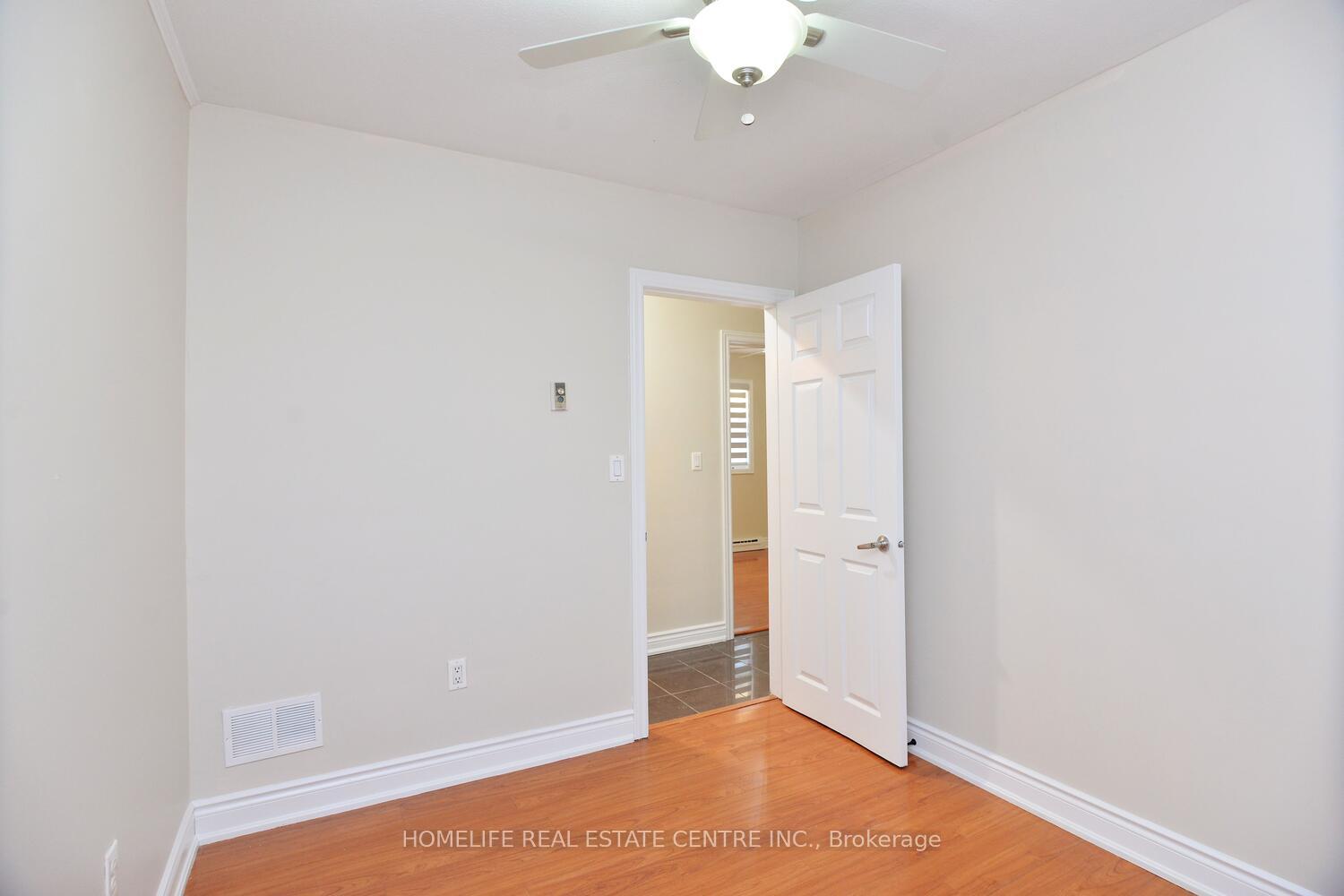 Photo 20 of 1741 Countryside Drive, Brampton, Sandringham-Wellington — HOMEH