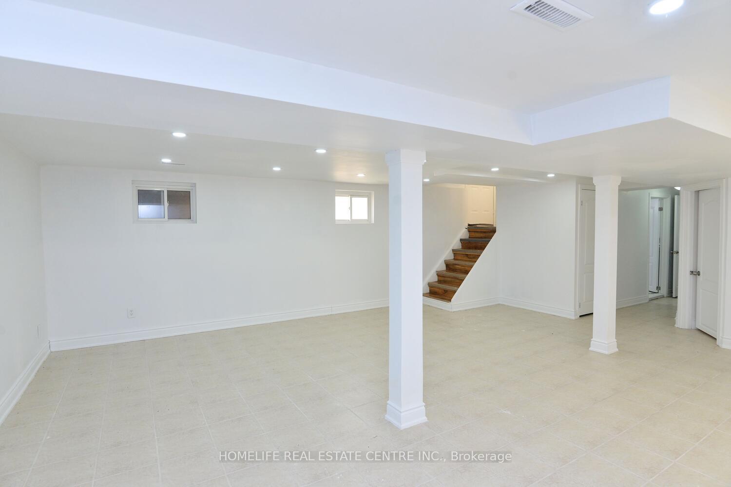 Photo 27 of 1741 Countryside Drive, Brampton, Sandringham-Wellington — HOMEH