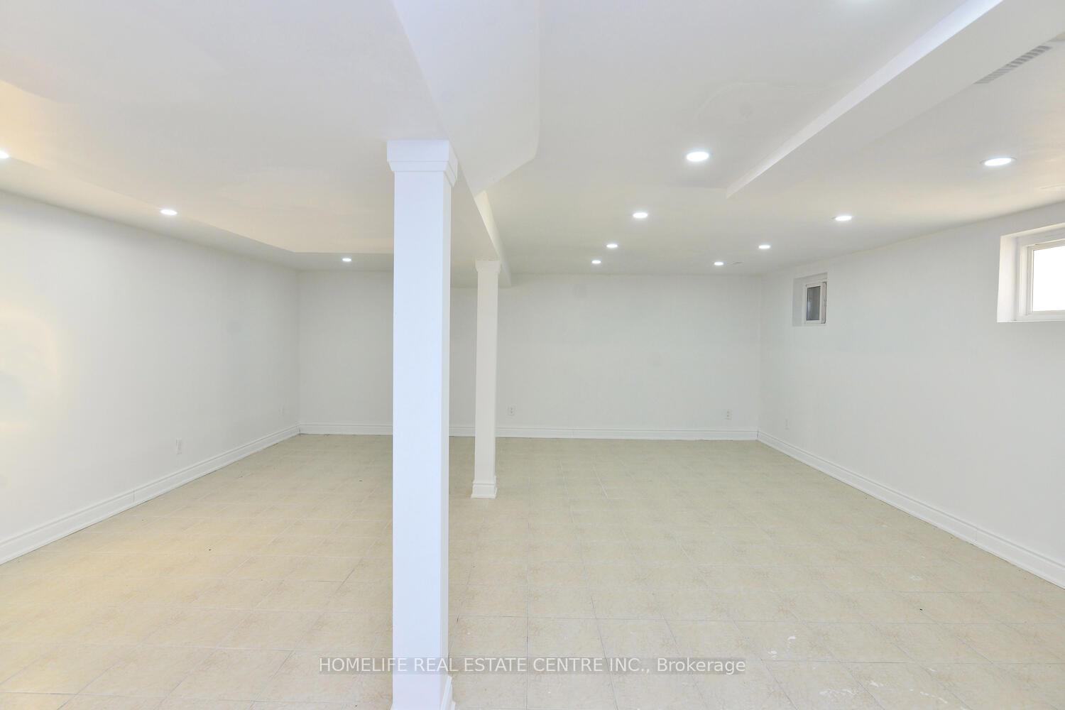 Photo 28 of 1741 Countryside Drive, Brampton, Sandringham-Wellington — HOMEH