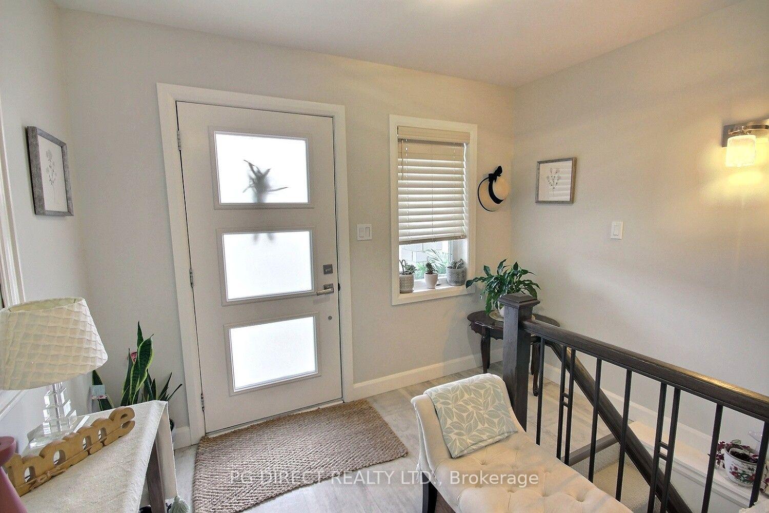 Photo 3 of 6 Dewal Place, Belleville, Belleville Ward — HOMEH