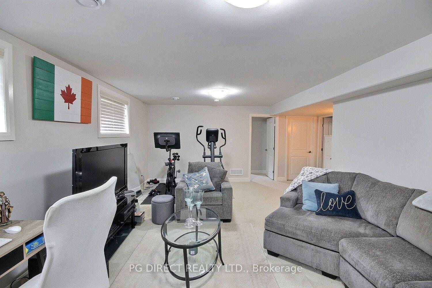 Photo 13 of 6 Dewal Place, Belleville, Belleville Ward — HOMEH