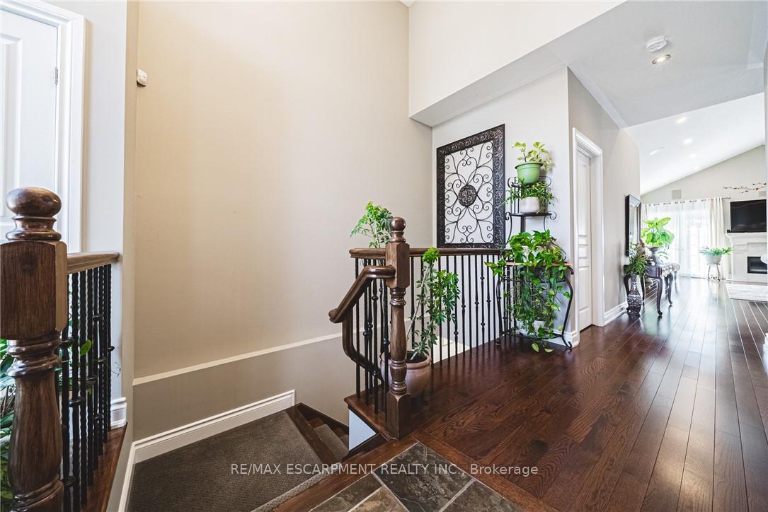 Photo 27 of 137 Pinehill Drive, Hamilton, Rural Glanbrook — HOMEH