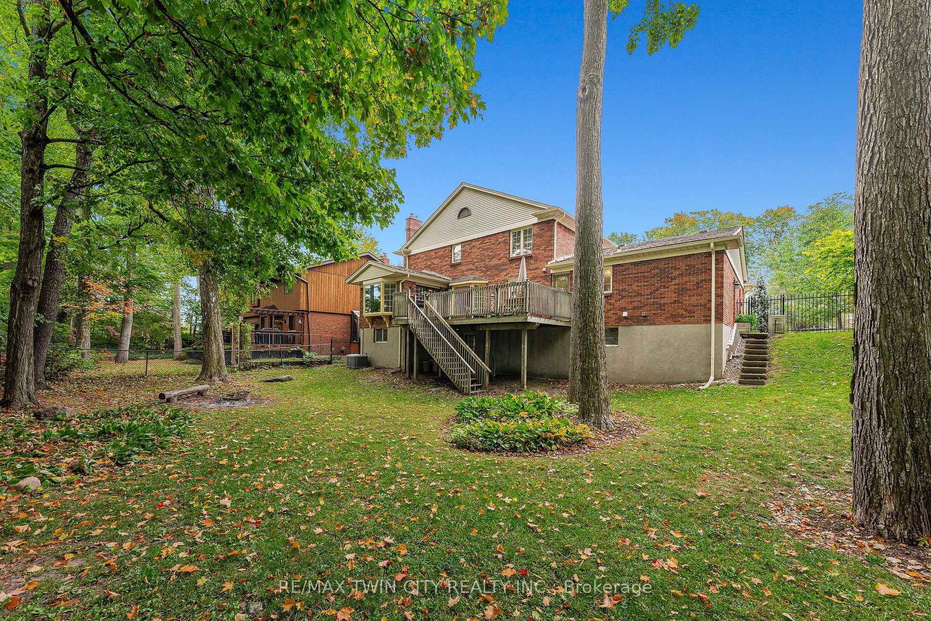 Photo 43 of 114 Frederick Banting Place, Waterloo, Upper Beechwood — HOMEH