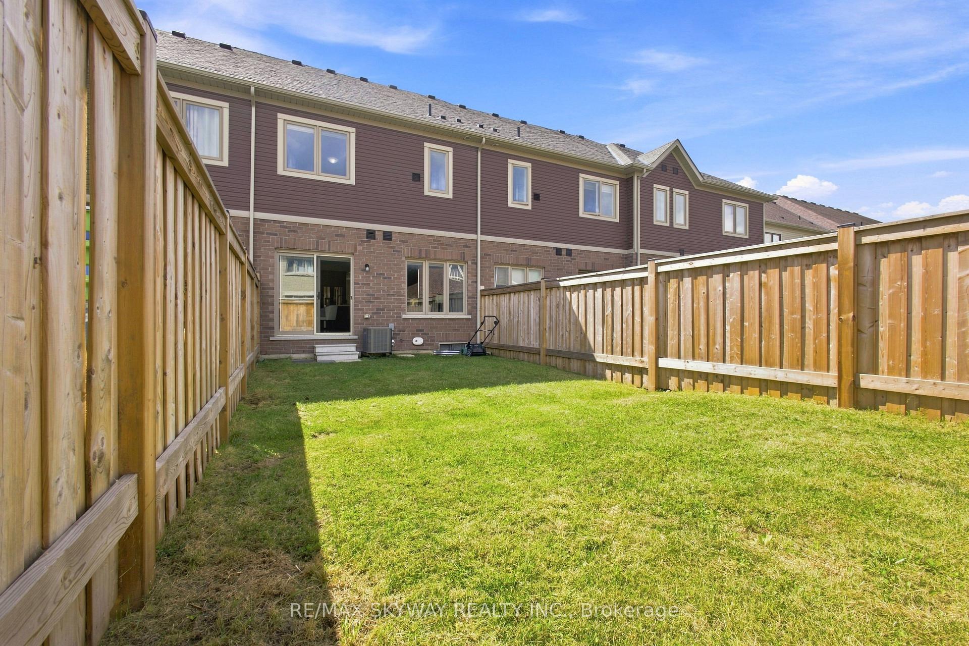 Photo 35 of 60 Lorne Thomas Place, New Tecumseth, Rural New Tecumseth — HOMEH