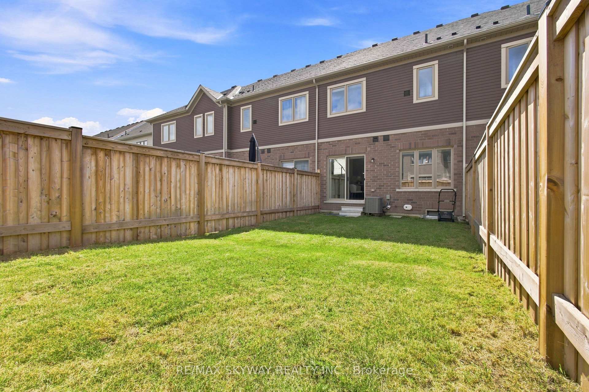 Photo 36 of 60 Lorne Thomas Place, New Tecumseth, Rural New Tecumseth — HOMEH